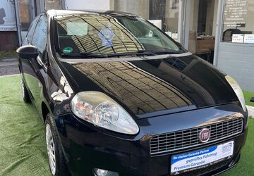 Fiat Grande Punto 94.007 km 2.999 &euro; Frankfurt am Main 60386