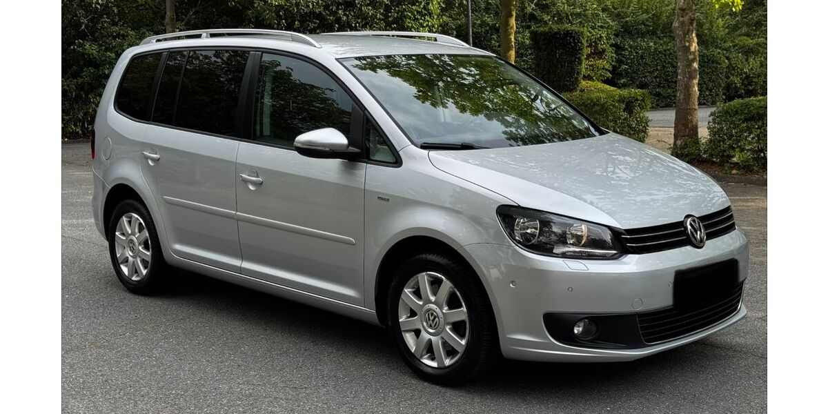VW Touran 122.249 km 9.440 &euro; Darmstadt 64293