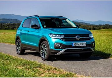 VW T-Cross 84.000 km 15.500 &euro; Frankfurt 60529