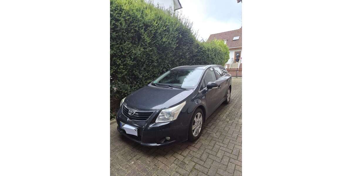 Toyota Avensis 188.600 km 5.900 &euro; Heppenheim 64646