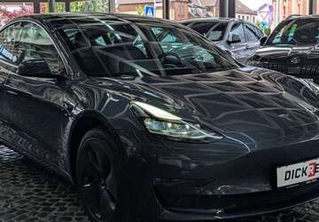 Tesla Model 3 69.667 km 29.980 &euro; Dieburg 64807