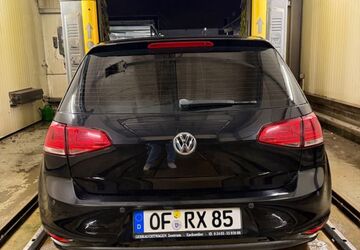 VW Golf 133.500 km 7.599 &euro; Obertshausen 63179
