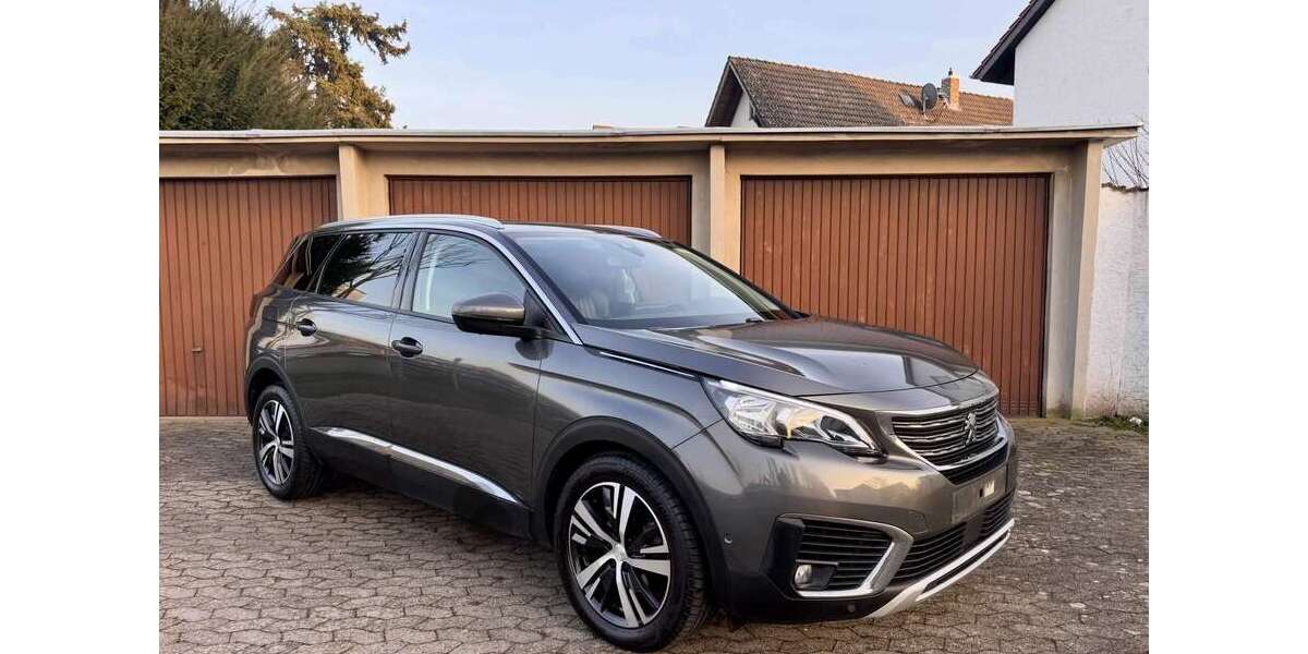 Peugeot 5008 140.000 km 16.680 &euro; Rüsselsheim am Main 65428