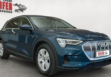 Audi e-tron 69.493 km 25.300 &euro; FÜRTH ( HESSEN ) 64658