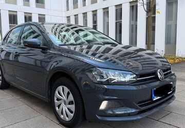 VW Polo 153.200 km 8.999 &euro; Dreieich 63303