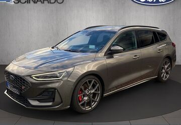 Ford Focus 23.000 km 35.780 &euro; Babenhausen 64832